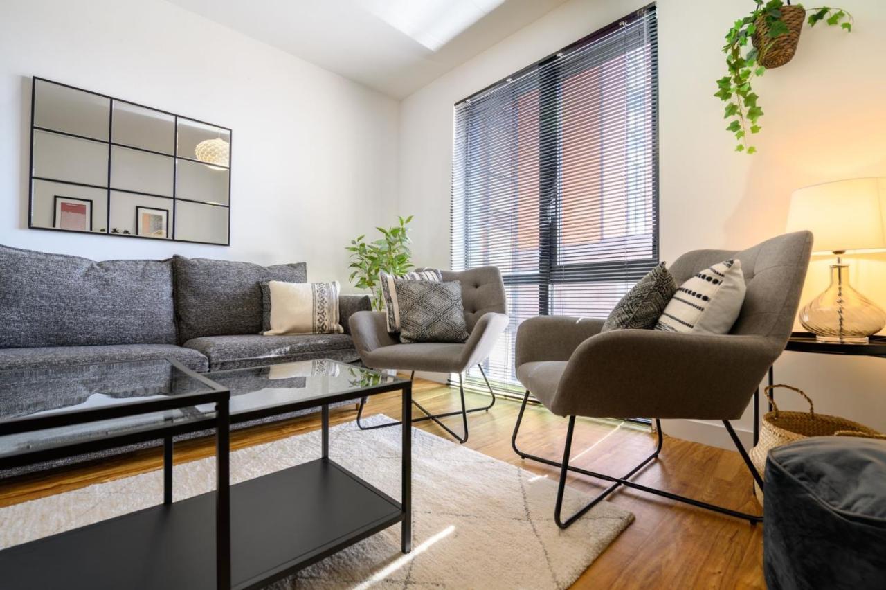 Superb Apartment At The Gallery, Baltic Triangle Ливърпул Екстериор снимка